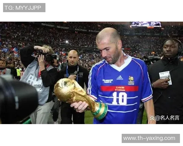 天下足球2016期回顾：精彩瞬间与传奇球星的辉煌历程